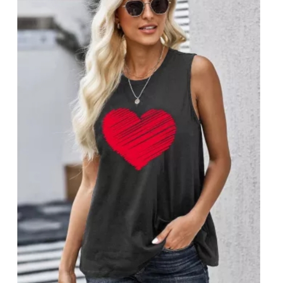 1 2x left❣New boutique loose fit heart tank - Picture 5 of 10